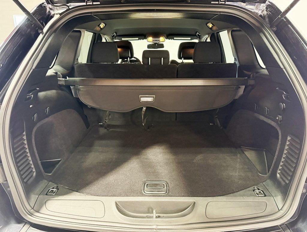 2014 Jeep Grand Cherokee 4WD 4dr Laredo - 22929468 - 28