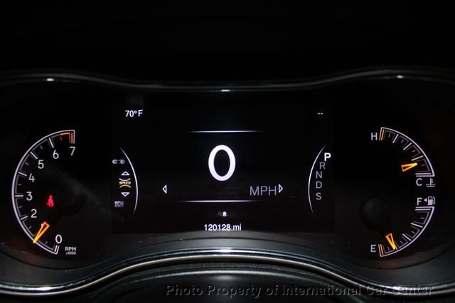 2014 Jeep Grand Cherokee Laredo photo 16