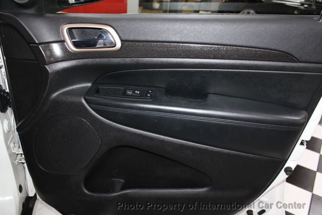 2014 Jeep Grand Cherokee Laredo photo 24