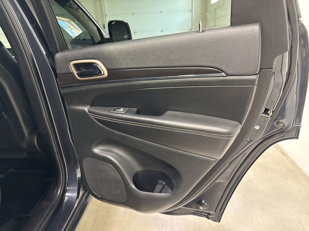2014 Jeep Grand Cherokee 4WD 4dr Limited - 23031564 - 38