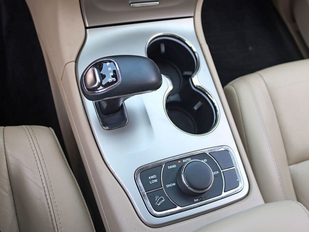 2014 Jeep Grand Cherokee Limited photo 17