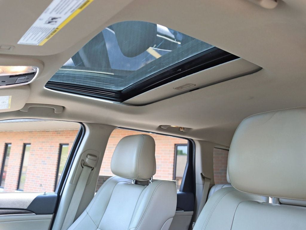 2014 Jeep Grand Cherokee Limited photo 23