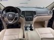 2014 Jeep Grand Cherokee 4WD 4dr Overland - 22977957 - 11