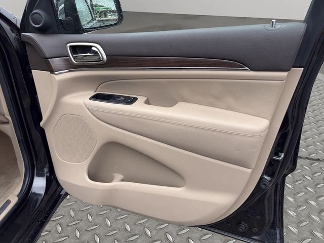 2014 Jeep Grand Cherokee 4WD 4dr Overland - 22977957 - 15