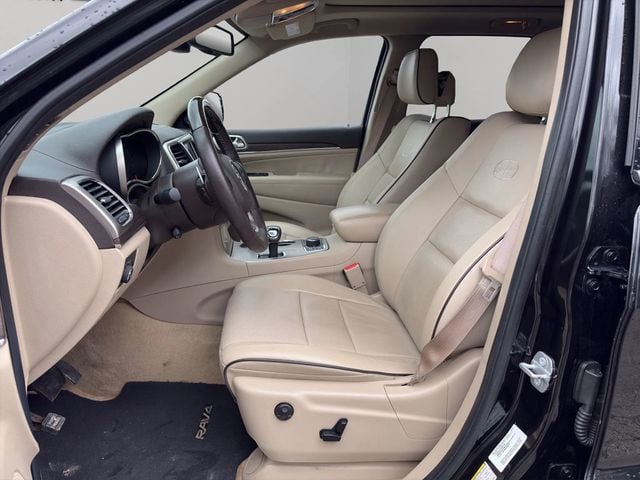 2014 Jeep Grand Cherokee 4WD 4dr Overland - 22977957 - 8