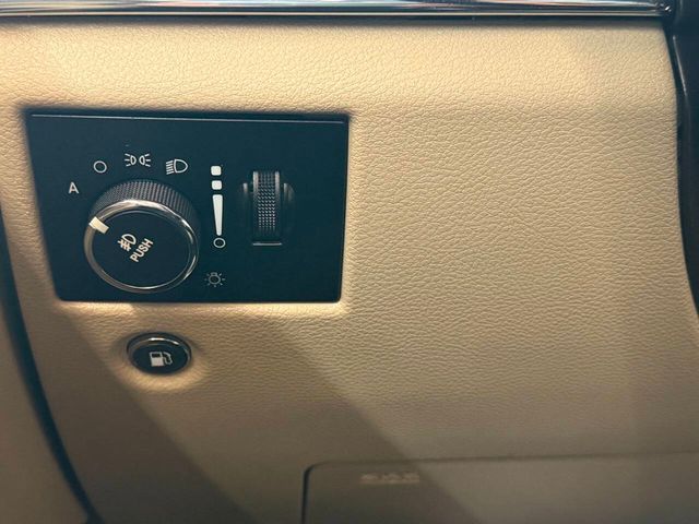 2014 Jeep Grand Cherokee 4WD 4dr Overland - 22982694 - 38