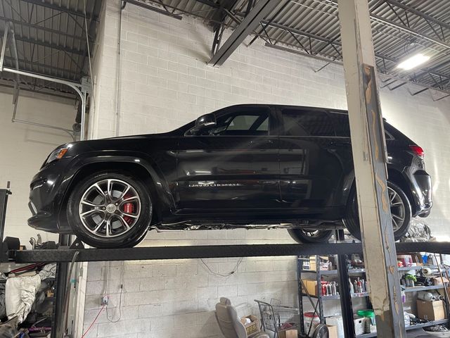 2014 Jeep Grand Cherokee 4WD 4dr SRT8 - 23069285 - 93