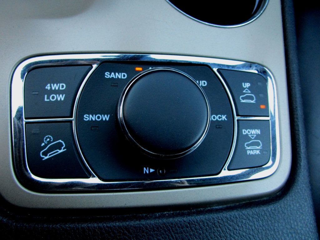 2014 Jeep Grand Cherokee 4WD 4dr Summit - 23090670 - 29