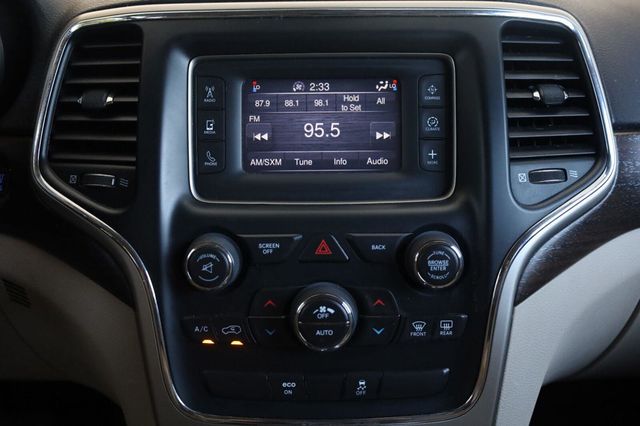 2014 Jeep Grand Cherokee Laredo - 23099254 - 37