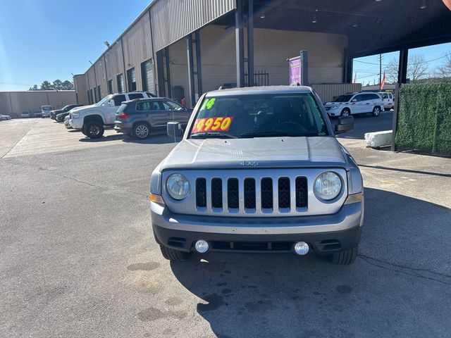 2014 Jeep Patriot 4WD 4dr Latitude - 22960056 - 1