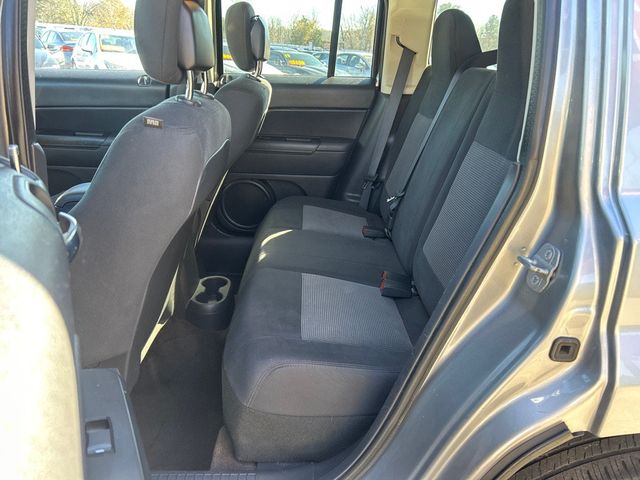 2014 Jeep Patriot 4WD 4dr Latitude - 22960056 - 6