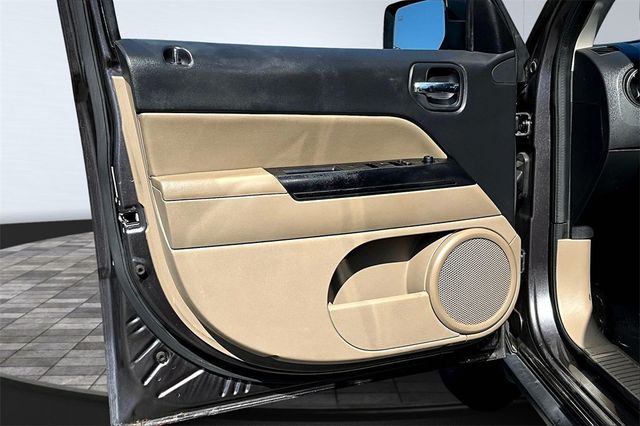 2014 Jeep Patriot 4WD 4dr Sport - 22941348 - 8