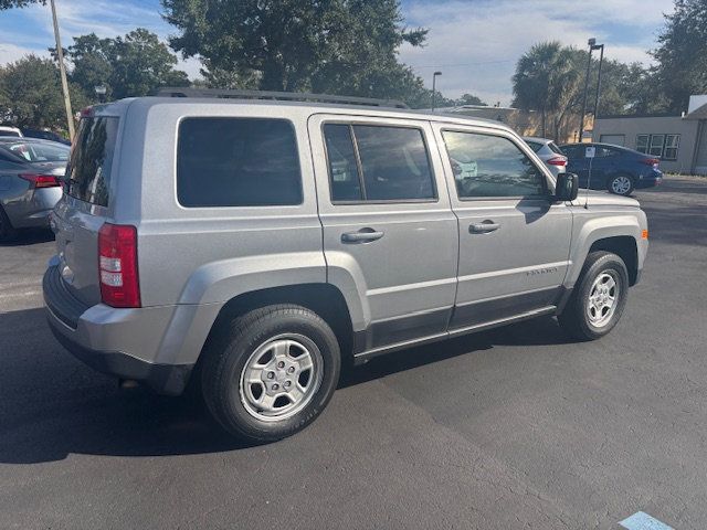 2014 Jeep Patriot FWD 4dr Altitude - 22945995 - 2