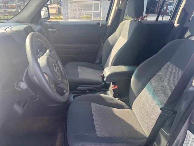 2014 Jeep Patriot FWD 4dr Altitude - 22945995 - 3