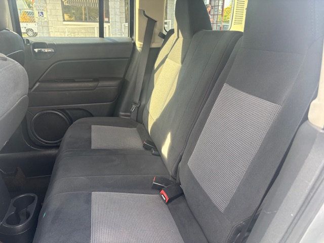 2014 Jeep Patriot FWD 4dr Altitude - 22945995 - 4