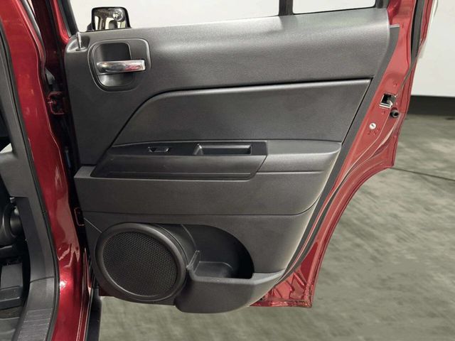 2014 Jeep Patriot FWD 4dr High Altitude - 22954415 - 18