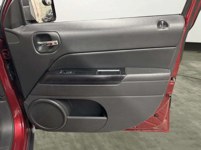 2014 Jeep Patriot FWD 4dr High Altitude - 22954415 - 20