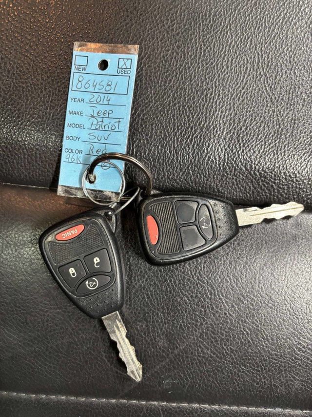 2014 Jeep Patriot FWD 4dr High Altitude - 22954415 - 37