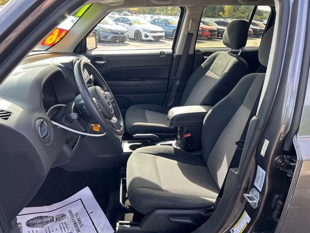 2014 Jeep Patriot FWD 4dr Latitude - 23100220 - 7