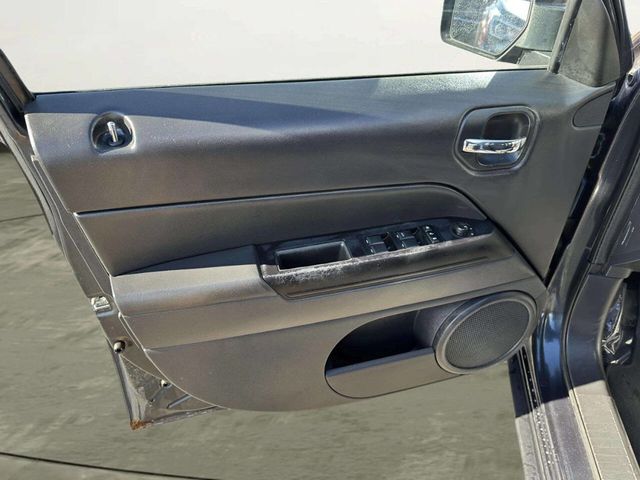 2014 Jeep Patriot FWD 4dr Latitude - 22952533 - 10