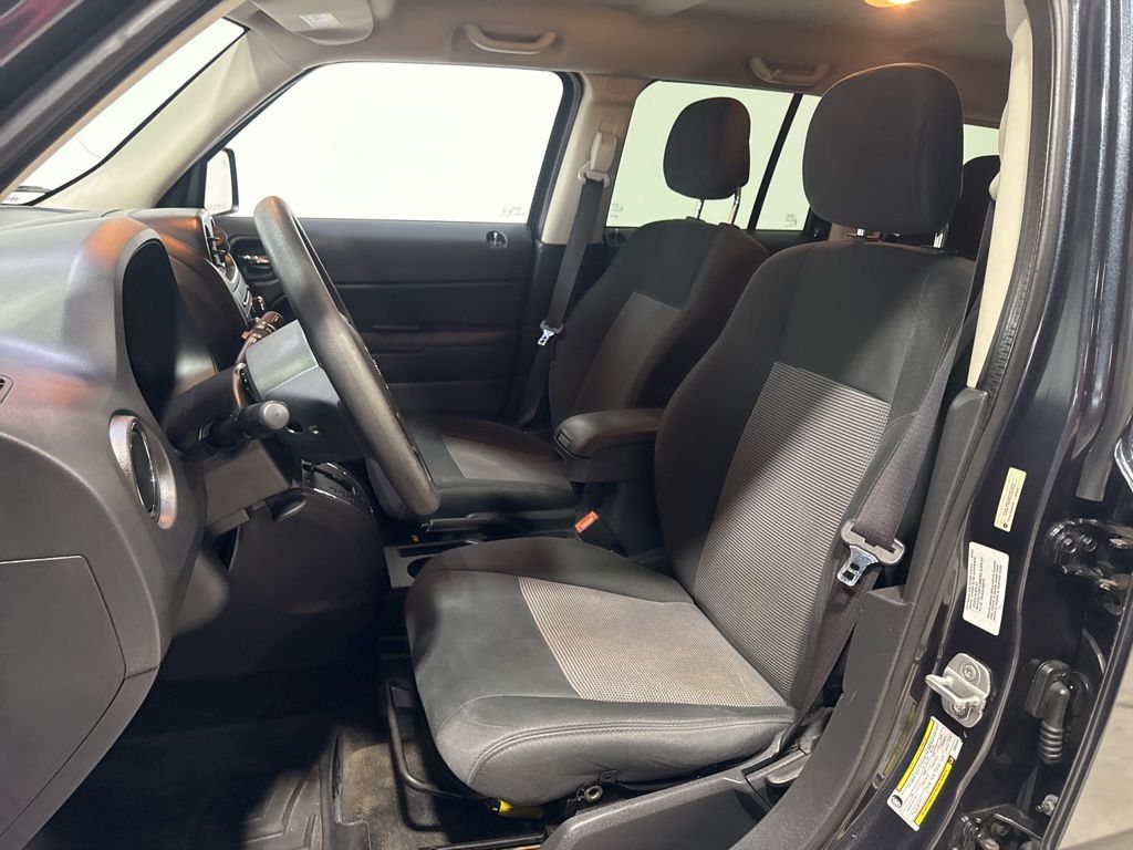 2014 Jeep Patriot FWD 4dr Sport - 23030603 - 13