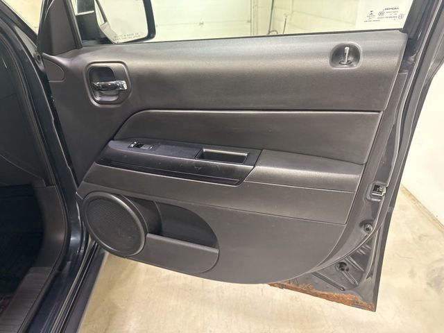 2014 Jeep Patriot FWD 4dr Sport - 23030603 - 29