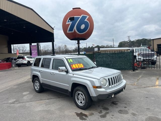 2014 Jeep Patriot FWD 4dr Sport - 22958020 - 0