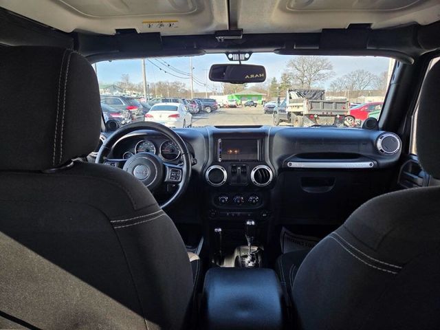 2014 Jeep Wrangler 4WD 2dr Sahara - 22974775 - 13