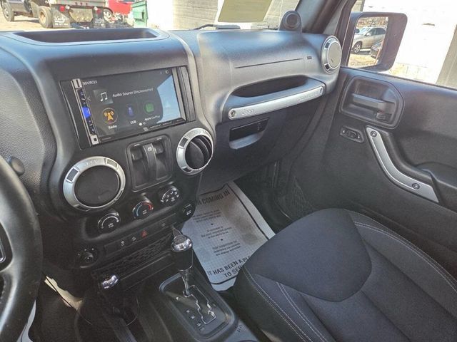 2014 Jeep Wrangler 4WD 2dr Sahara - 22974775 - 14