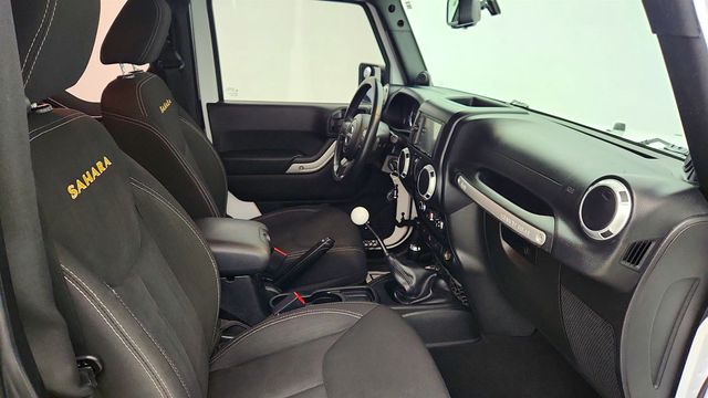 2014 Jeep Wrangler 4WD 2dr Sahara with Connectivity Group - 22975939 - 21