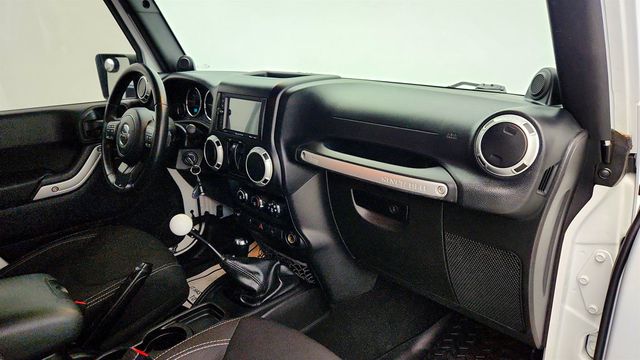 2014 Jeep Wrangler 4WD 2dr Sahara with Connectivity Group - 22975939 - 22