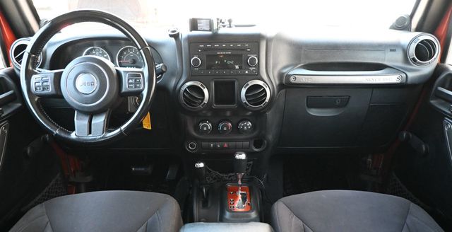 2014 Jeep Wrangler 4WD 2dr Sport - 23056308 - 10