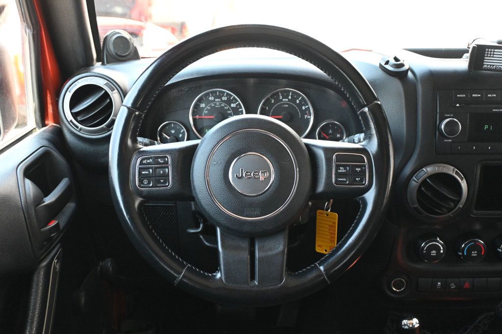 Jeep Wrangler photo 13