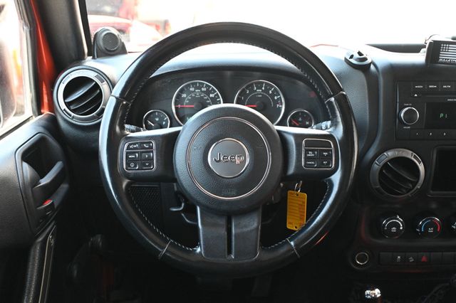 2014 Jeep Wrangler 4WD 2dr Sport - 23056308 - 12