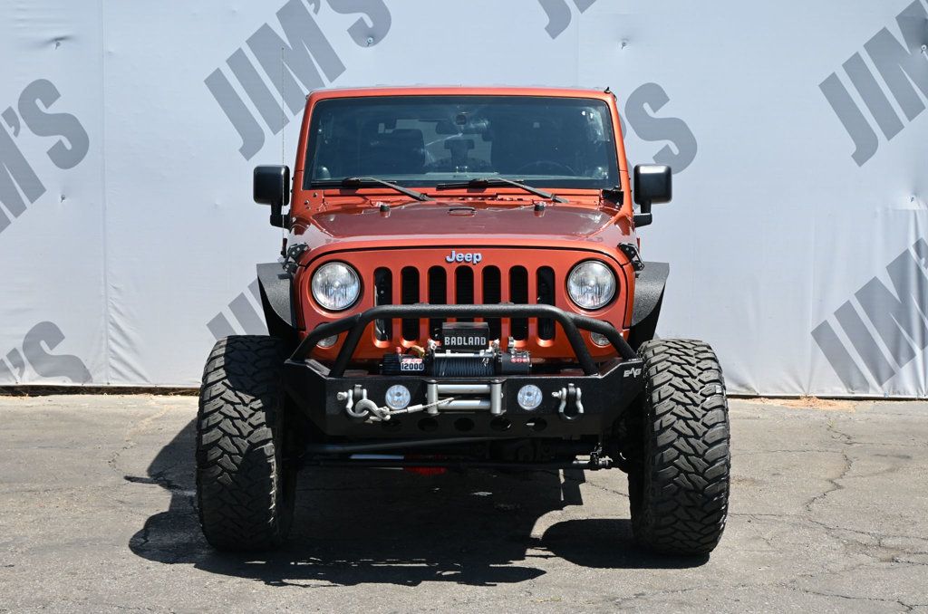 Jeep Wrangler photo 2