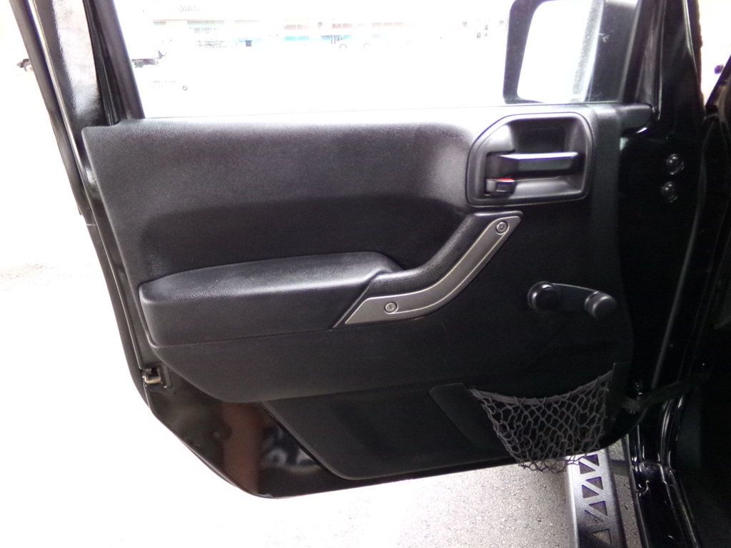 2014 Jeep Wrangler 4WD 2dr Sport - 23016951 - 15
