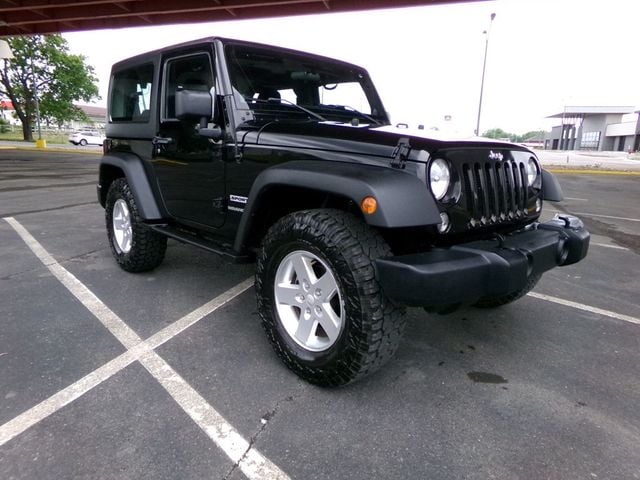 2014 Jeep Wrangler 4WD 2dr Sport - 23016951 - 3