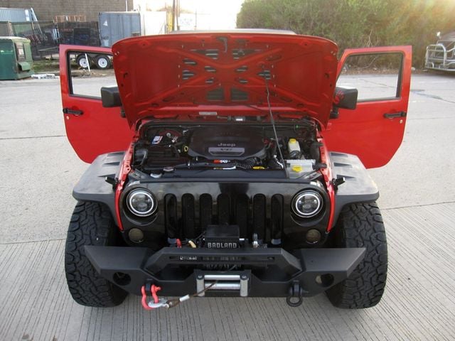 2014 Jeep Wrangler 4WD 2dr Willys Wheeler - 22811947 - 29