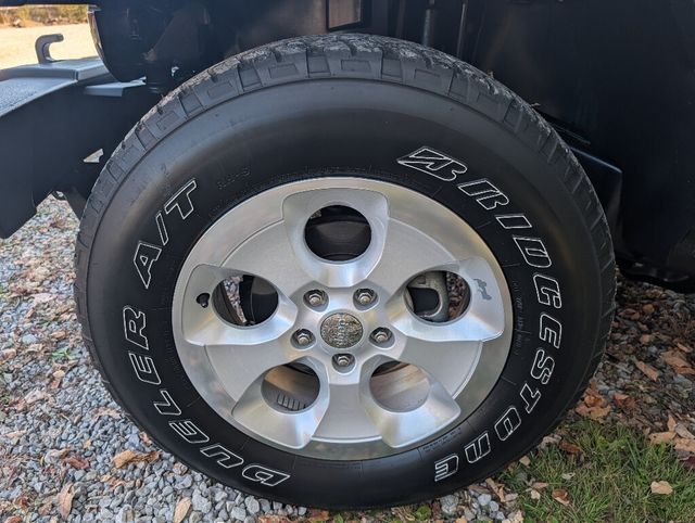 2014 Jeep Wrangler COMES WITH BOTH TOPS!!! - 23089216 - 11