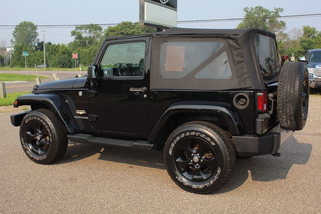 2014 Jeep Wrangler Sahara photo 15