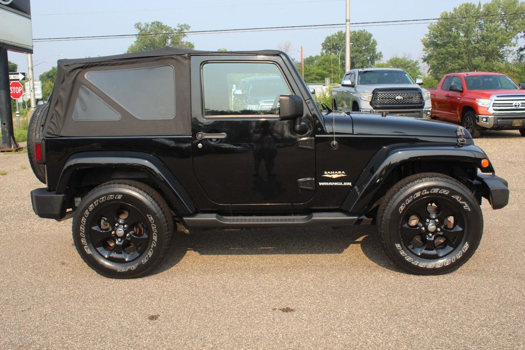 2014 Jeep Wrangler Sahara photo 2