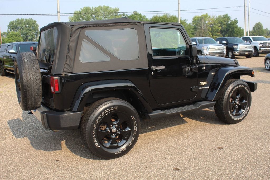 2014 Jeep Wrangler Sahara photo 3