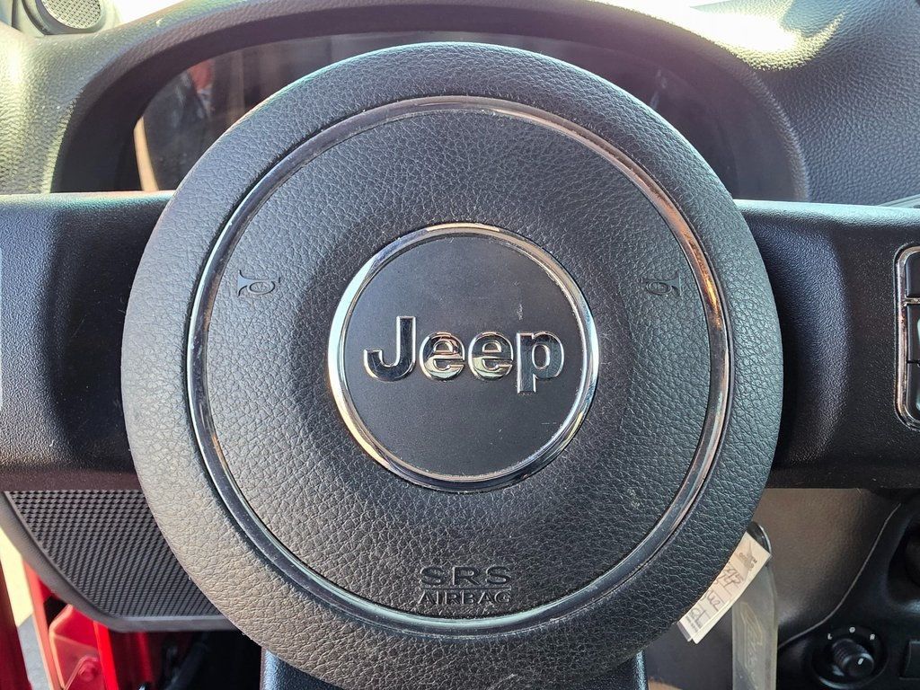 2014 Jeep Wrangler Sport - 22916916 - 19