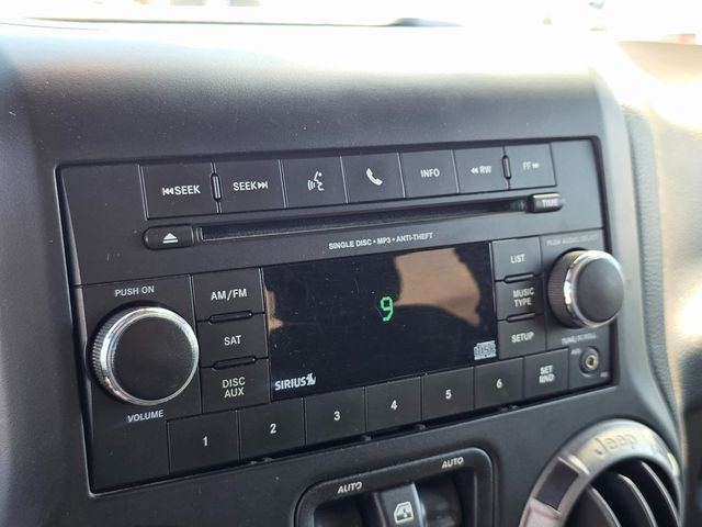 2014 Jeep Wrangler Sport - 22916916 - 21