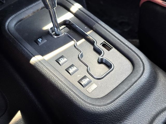 2014 Jeep Wrangler Sport - 22916916 - 26