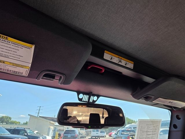 2014 Jeep Wrangler Sport - 22916916 - 30