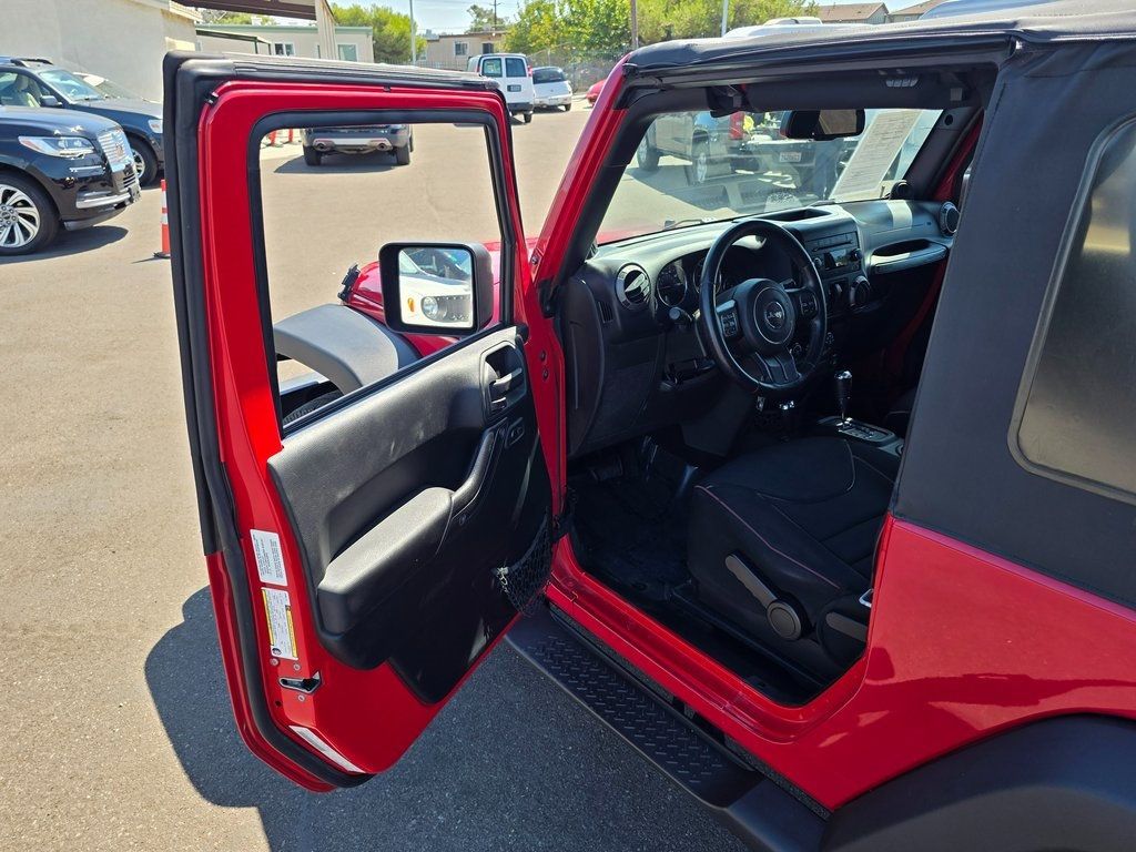 2014 Jeep Wrangler Sport - 22916916 - 33