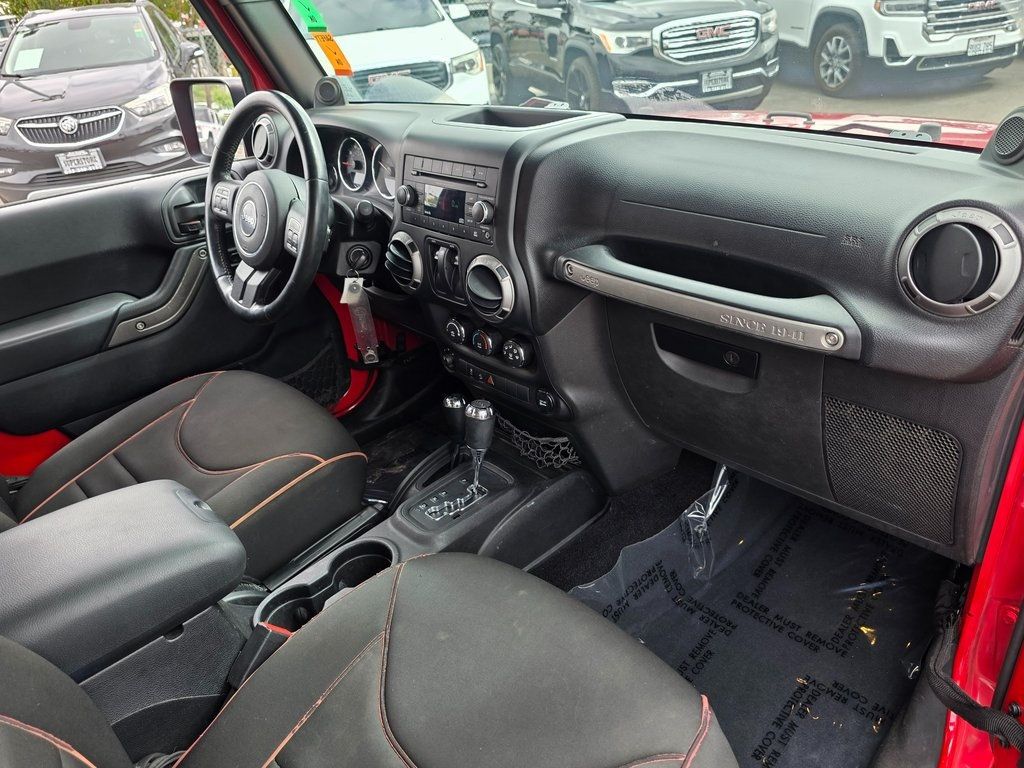 2014 Jeep Wrangler Sport - 22916916 - 4