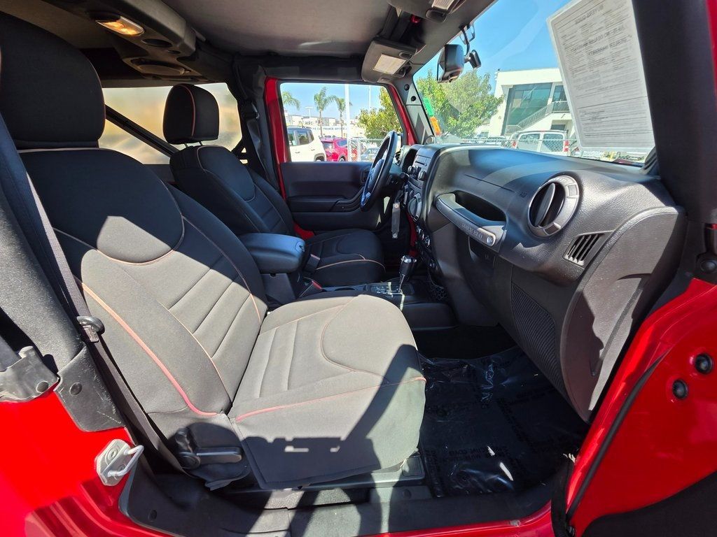 2014 Jeep Wrangler Sport - 22916916 - 8