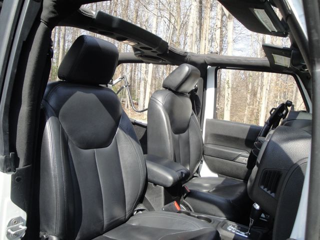 2014 Jeep Wrangler *SPORT-S* PKG, LOADED w/LEATHER, LOW MI, MINT-COND! - 22999434 - 53